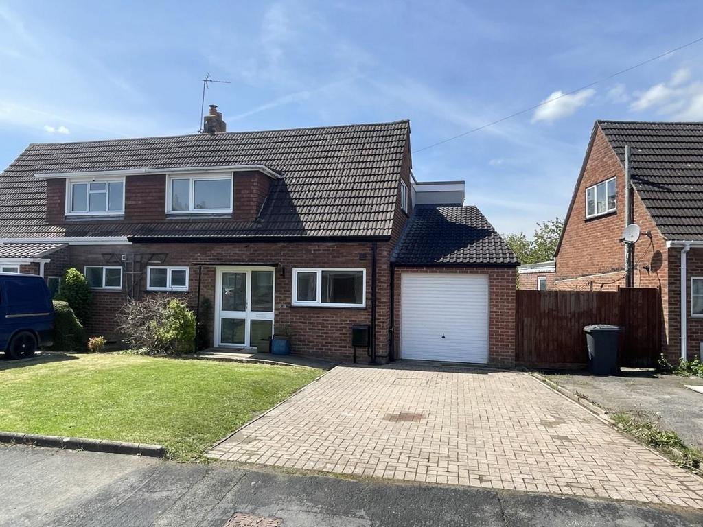 Oxstalls Drive, Longlevens, Gloucester 4 bed semidetached house for