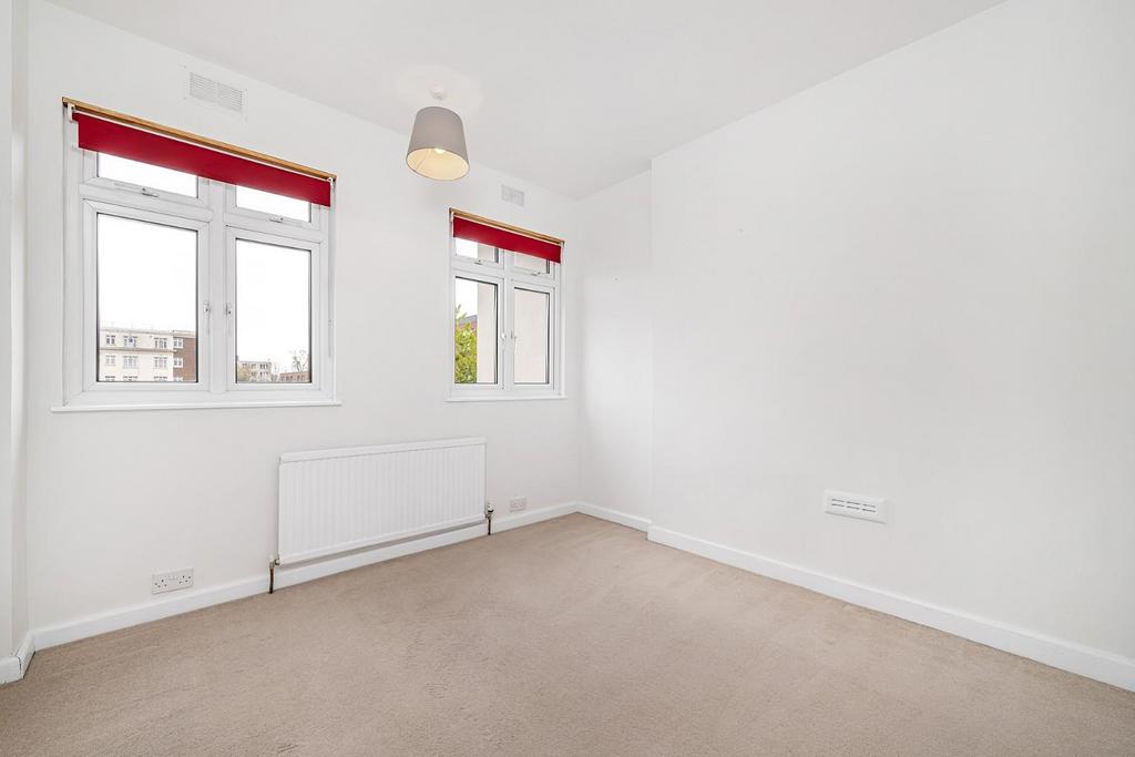 Bedroom 2.jpg