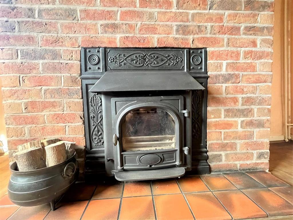 Fireplace.jpg