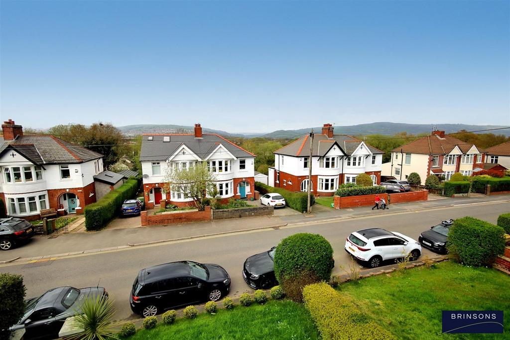St. Martins Road, Caerphilly 4 bed semidetached house for sale £425,000