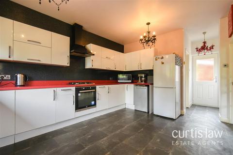 25 Beardwood Brow, Blackburn, BB2 7AT