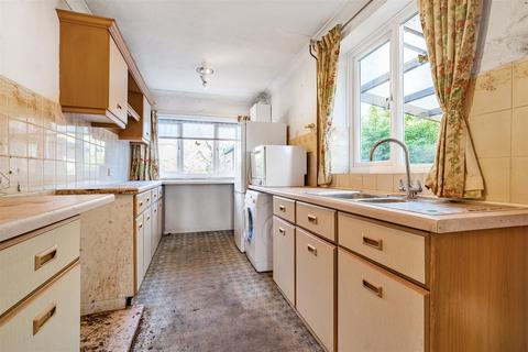 70 Beckingham Road, Guildford, GU2 8BU