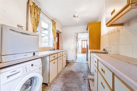 70 Beckingham Road, Guildford, GU2 8BU