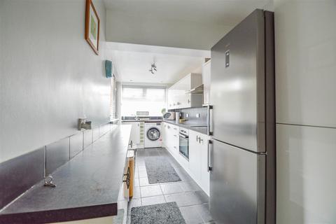 369 Willerby Road, Hull, HU5 5HY