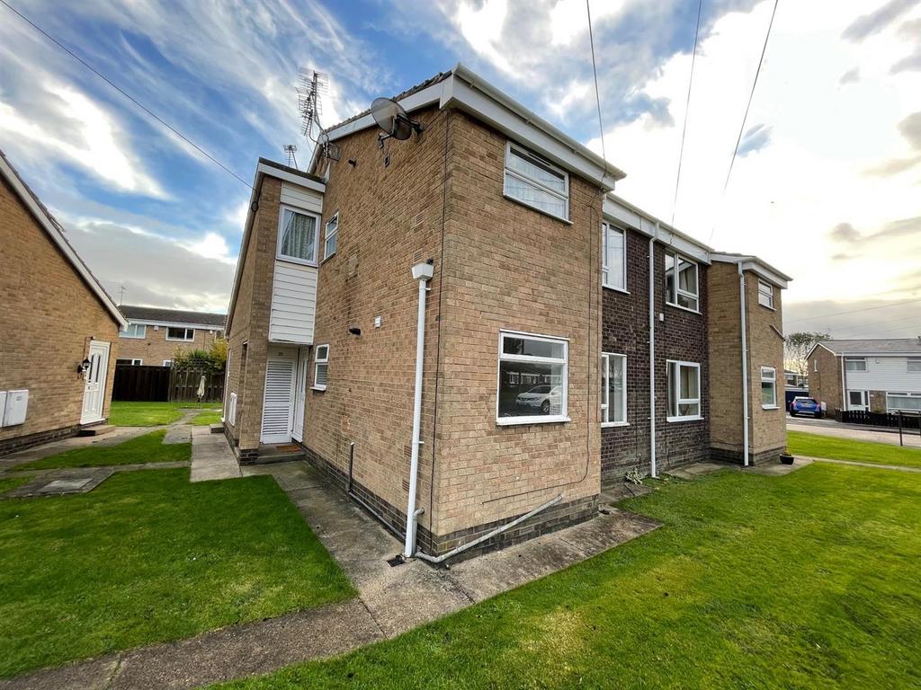 Gullane Drive, Beverley High Road, Hull 2 bed flat £550 pcm (£127 pw)