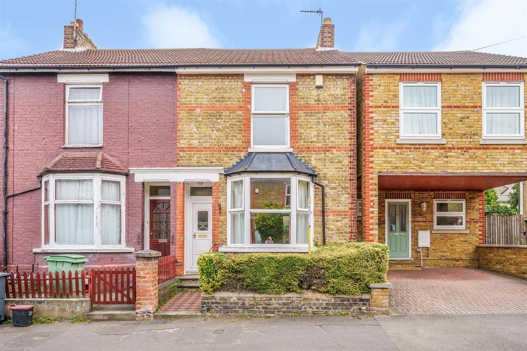 Rawdon Road, Maidstone 3 bed semidetached house for sale £290,000