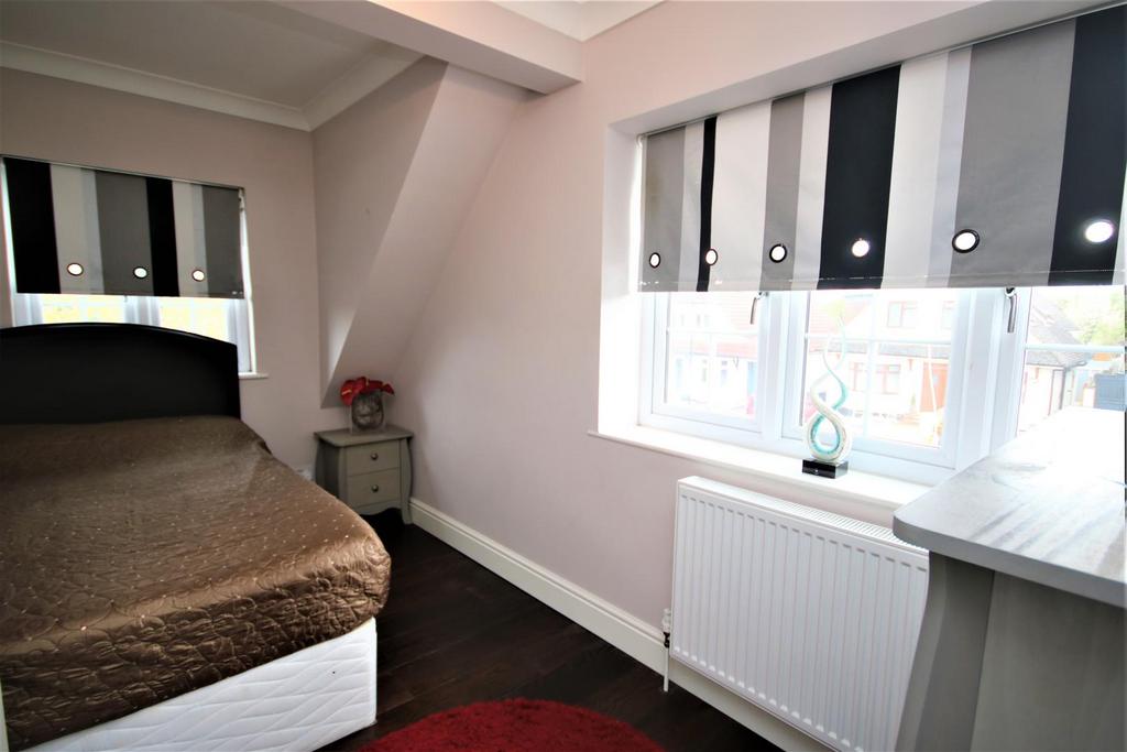 Bedroom 2:
