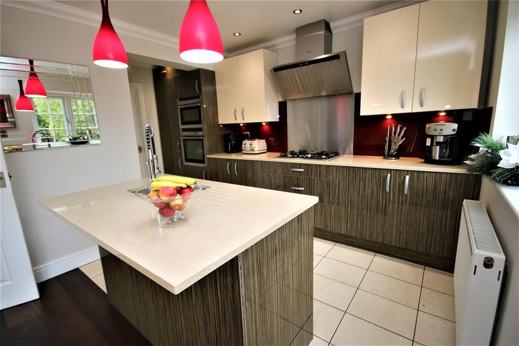 Luxury fitted kitchen: pic. 1
