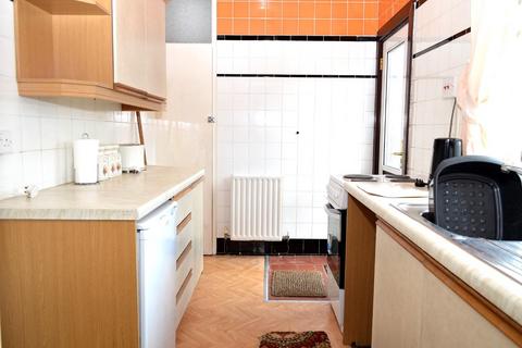 6 Link Lane, Oldham, OL8 3AD
