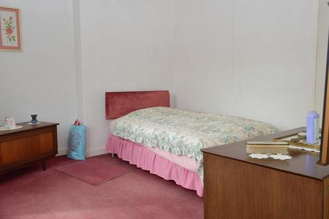 6 Link Lane, Oldham, OL8 3AD