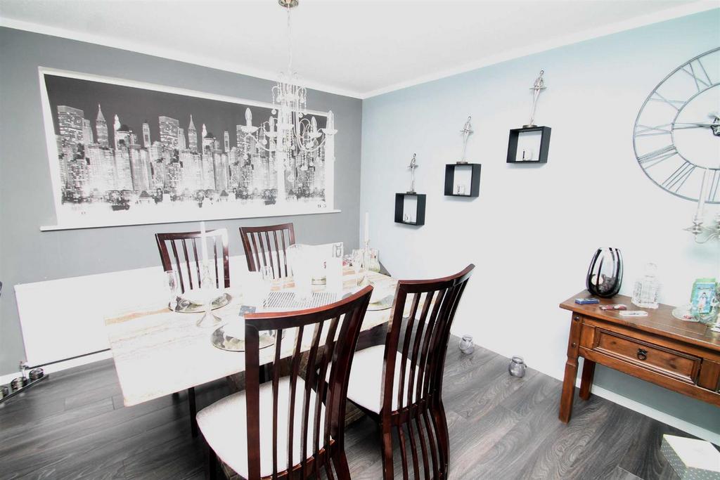 Chelsea Close, Harborne, Birmingham 3 bed detached house for sale £