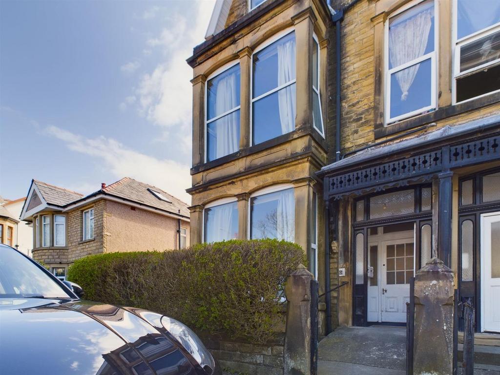 Balmoral Road, Morecambe 5 bed terraced house for sale £250,000
