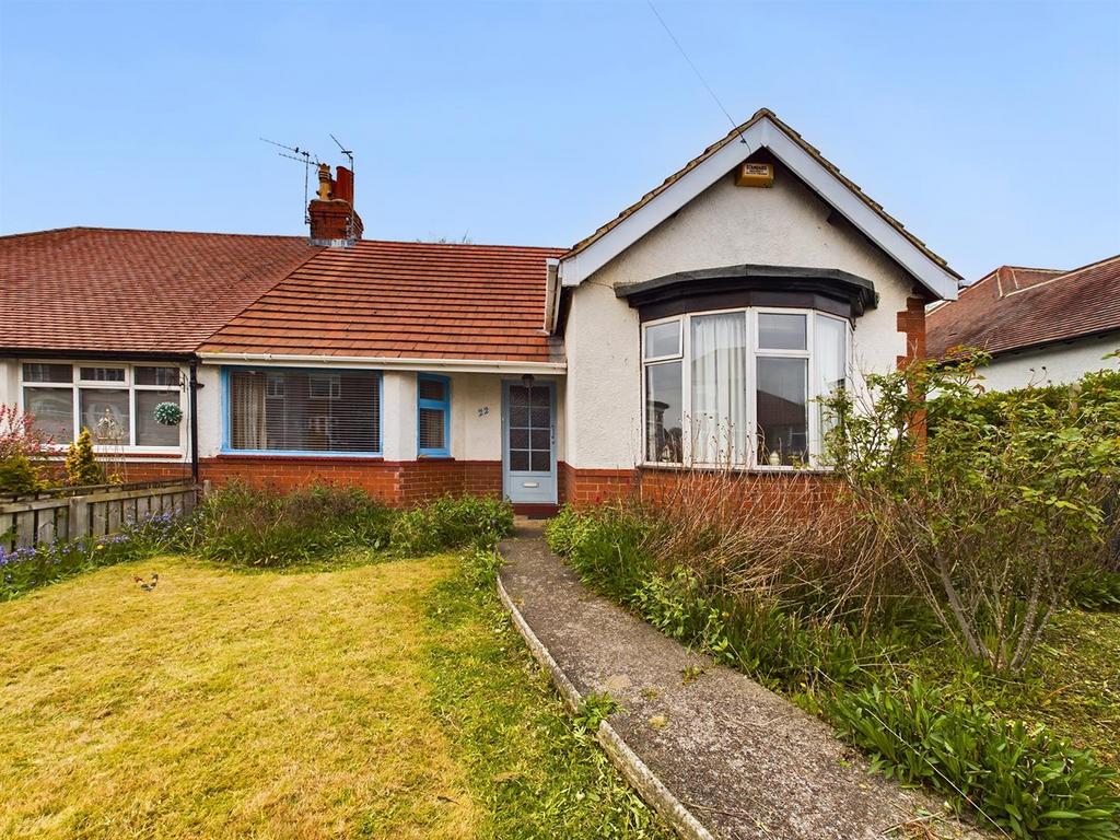 Brantwood Avenue, Monkseaton 3 bed semidetached bungalow £265,000