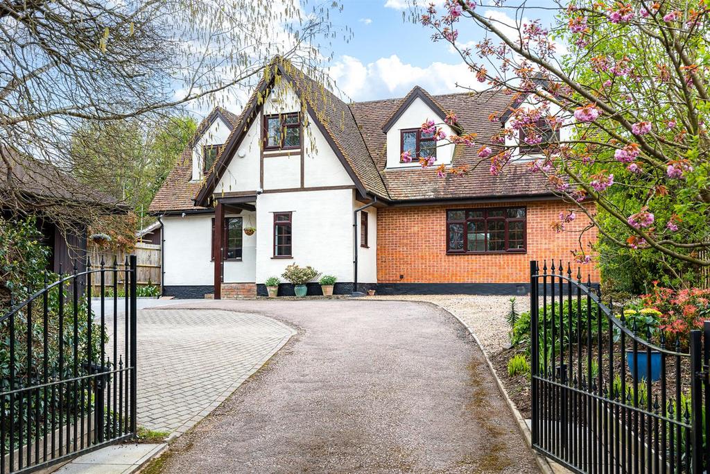 The Avenue, Welwyn 5 bed detached house for sale £1,000,000