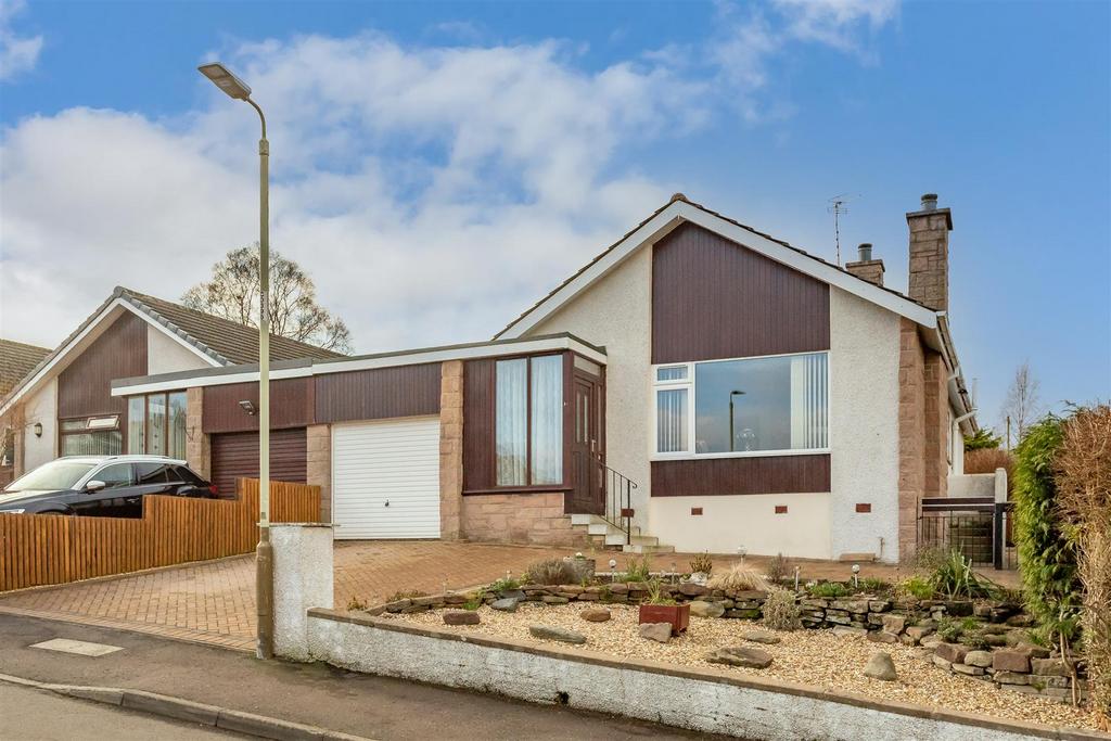 Muirfield, Perth 3 bed detached bungalow for sale £249,500