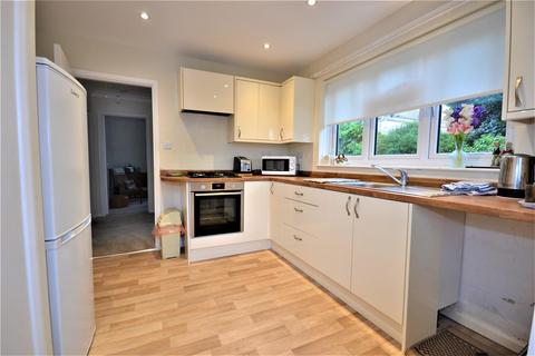 14 Fernlea Road, Burnham-on-crouch, CM0 8EJ