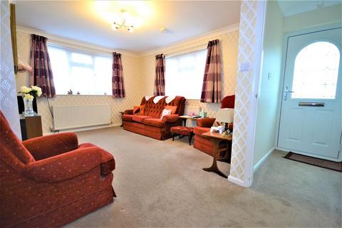 14 Fernlea Road, Burnham-on-crouch, CM0 8EJ