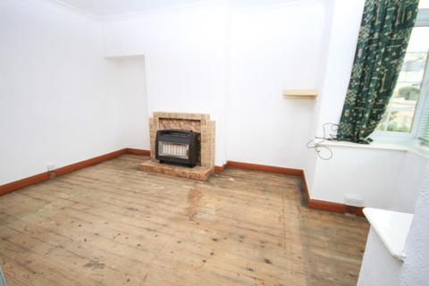 15 Glenfield, Shipley, BD18 1ER