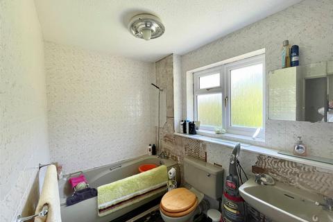 2 bedroom detached bungalow for sale, North way, Seaford