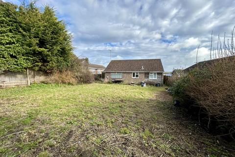 2 bedroom detached bungalow for sale, North way, Seaford