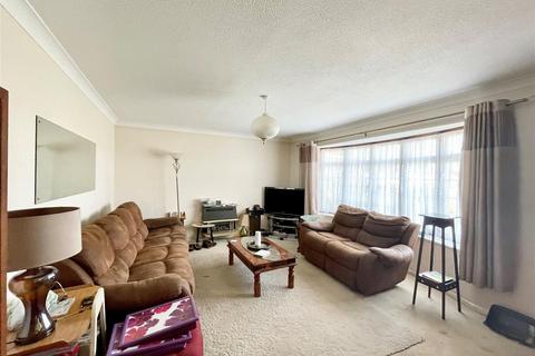 41 North Way, Seaford, BN25 3HP