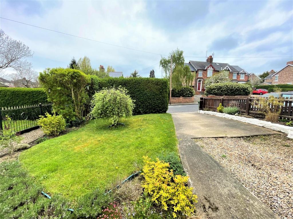 Grays Road, StocktonOnTees 3 bed semidetached house £235,000