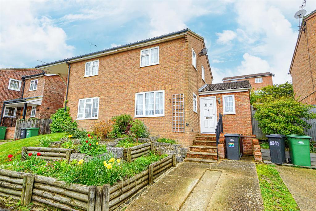Wentworth Way, St Leonardsonsea 2 bed semidetached house for sale