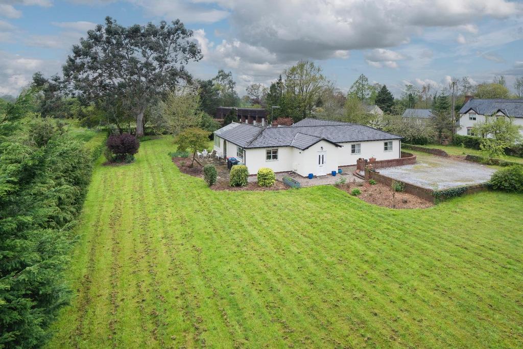 Duddon Road, Clotton 4 bed detached bungalow for sale £895,000