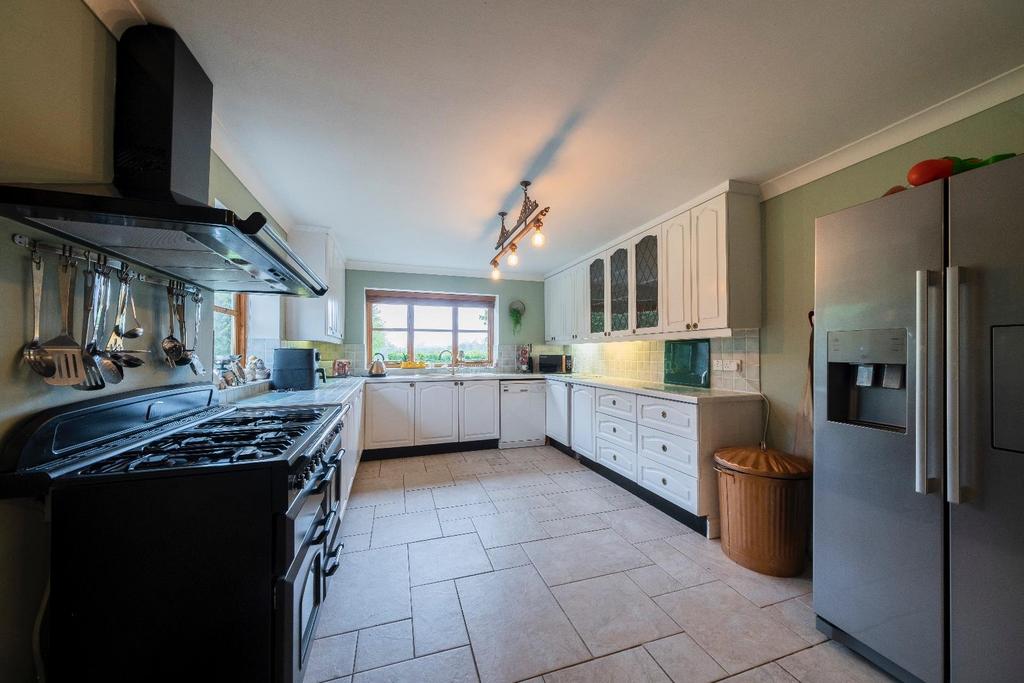 Duddon Road, Clotton 4 bed detached bungalow for sale £895,000