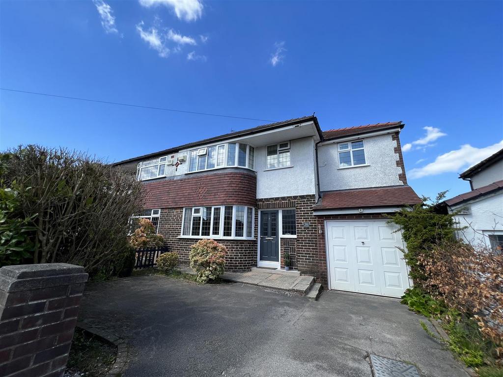Barnsdale Avenue, Thingwall, Wirral 4 bed semidetached house £380,000