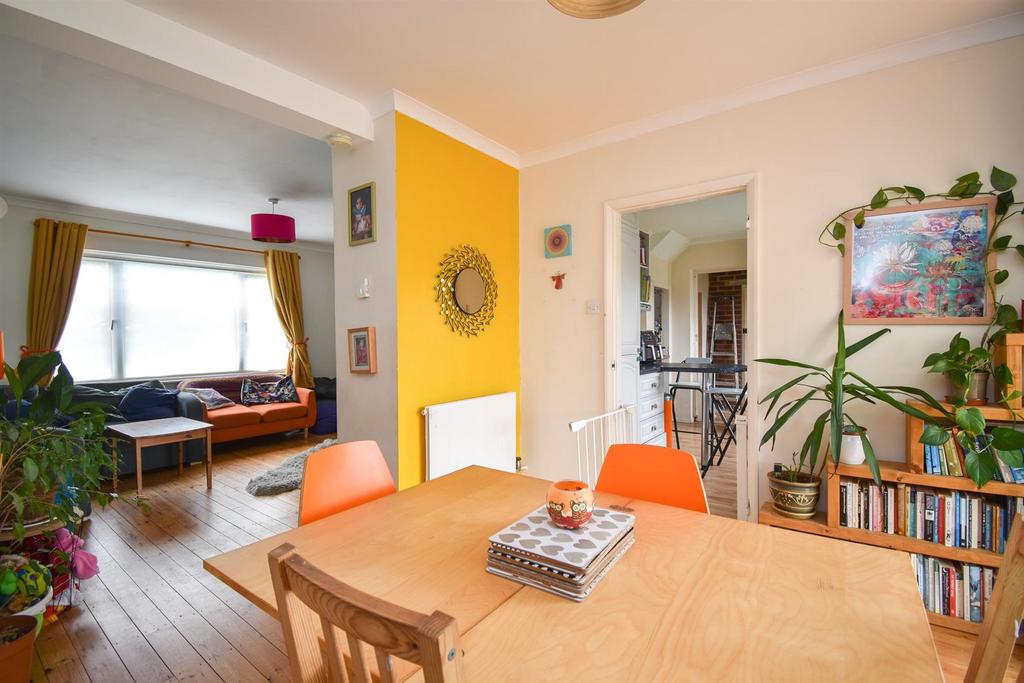 Athelstan Road, Hastings 4 bed detached house for sale £425,000