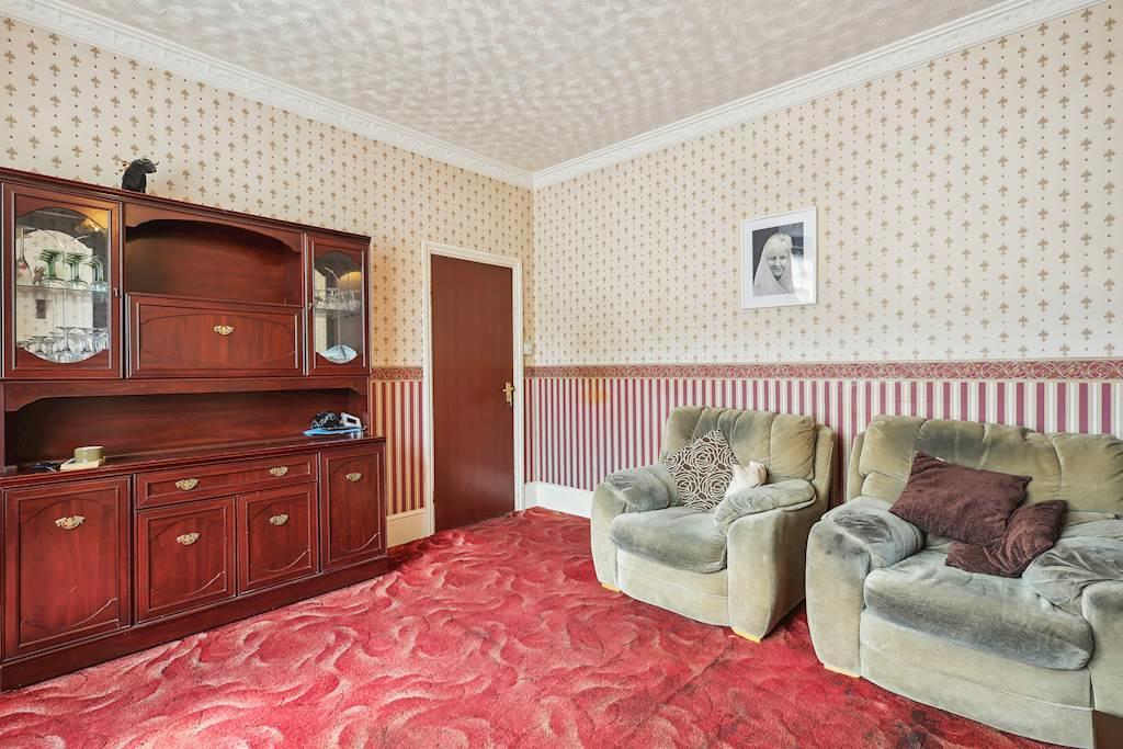 92 Clarendon front room angle 3.jpg