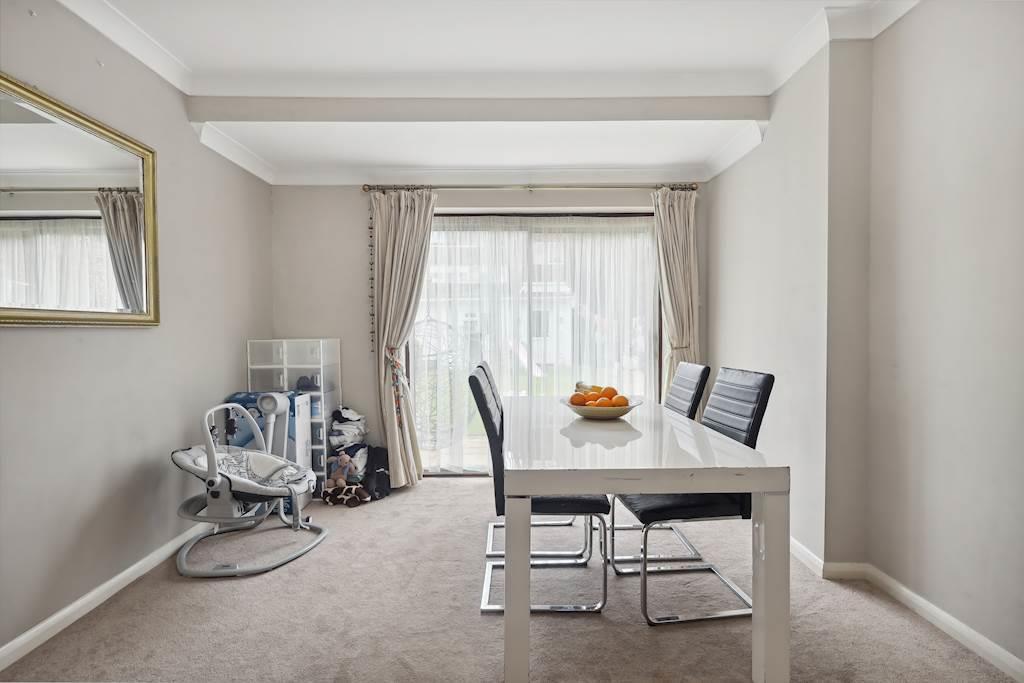 88 Clarendon Dining room.jpg