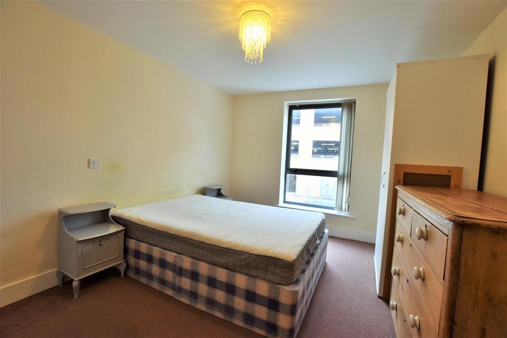 11 Epworth Street, Liverpool 2 bed apartment £975 pcm (£225 pw)