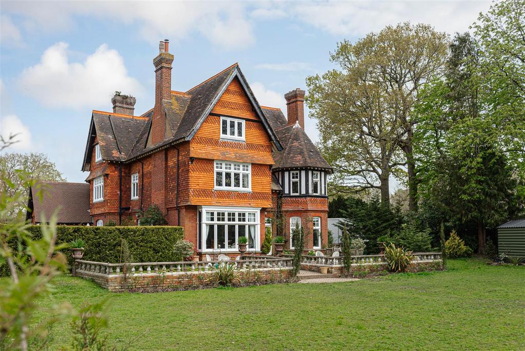 Nutfield Park, South Nutfield, Redhill 7 bed detached house for sale