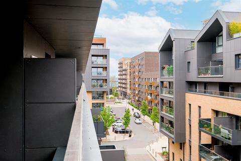 Flat 10, 7 Hoffmans Road, London, E17 6ZD