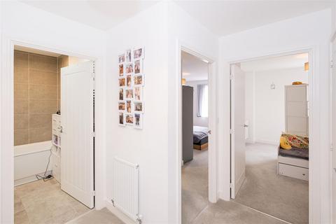 Flat 10, 7 Hoffmans Road, London, E17 6ZD
