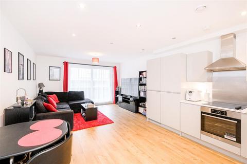 Flat 10, 7 Hoffmans Road, London, E17 6ZD