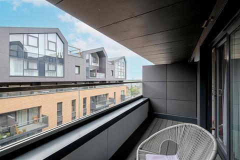 Flat 10, 7 Hoffmans Road, London, E17 6ZD