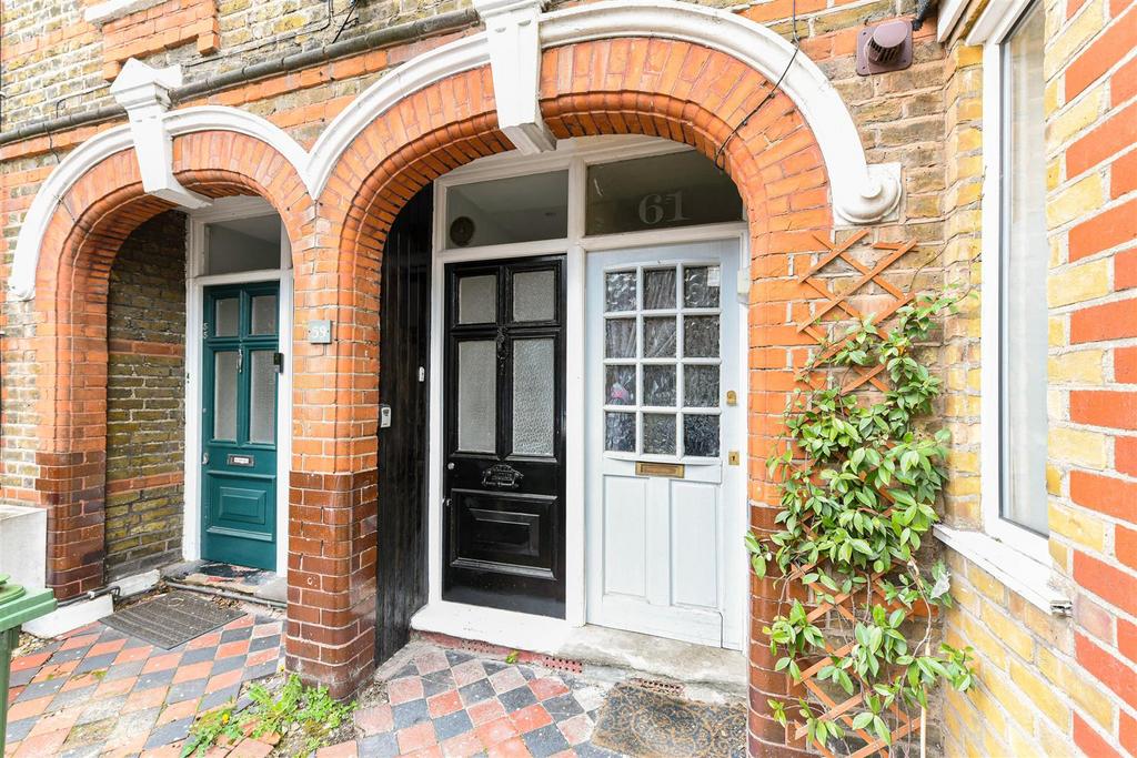 Bemsted Road, E17 2 bed property for sale £485,000