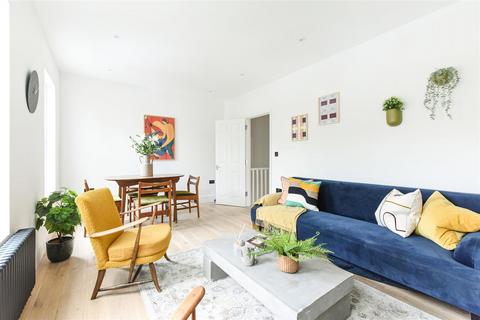 59 Bemsted Road, London, E17 5JY