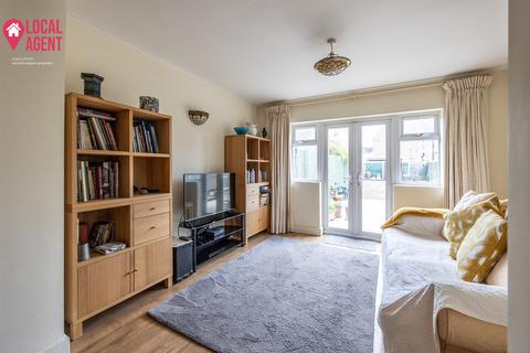 21 Lawrence Hill Road, Dartford, DA1 3AG