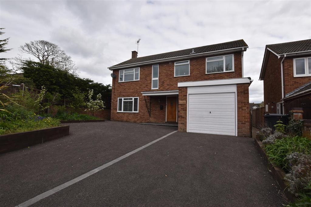 Highlands Drive, Maldon 4 bed detached house £1,700 pcm (£392 pw)