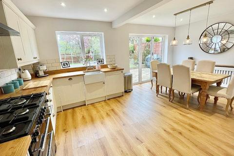 16 Amber Drive, Walgrave, Northampton, NN6 9RW