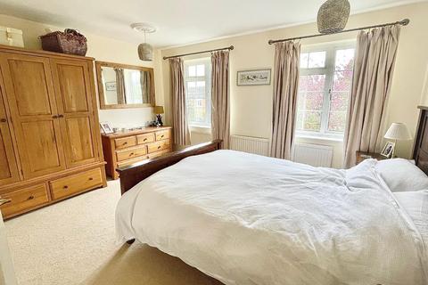 16 Amber Drive, Walgrave, Northampton, NN6 9RW