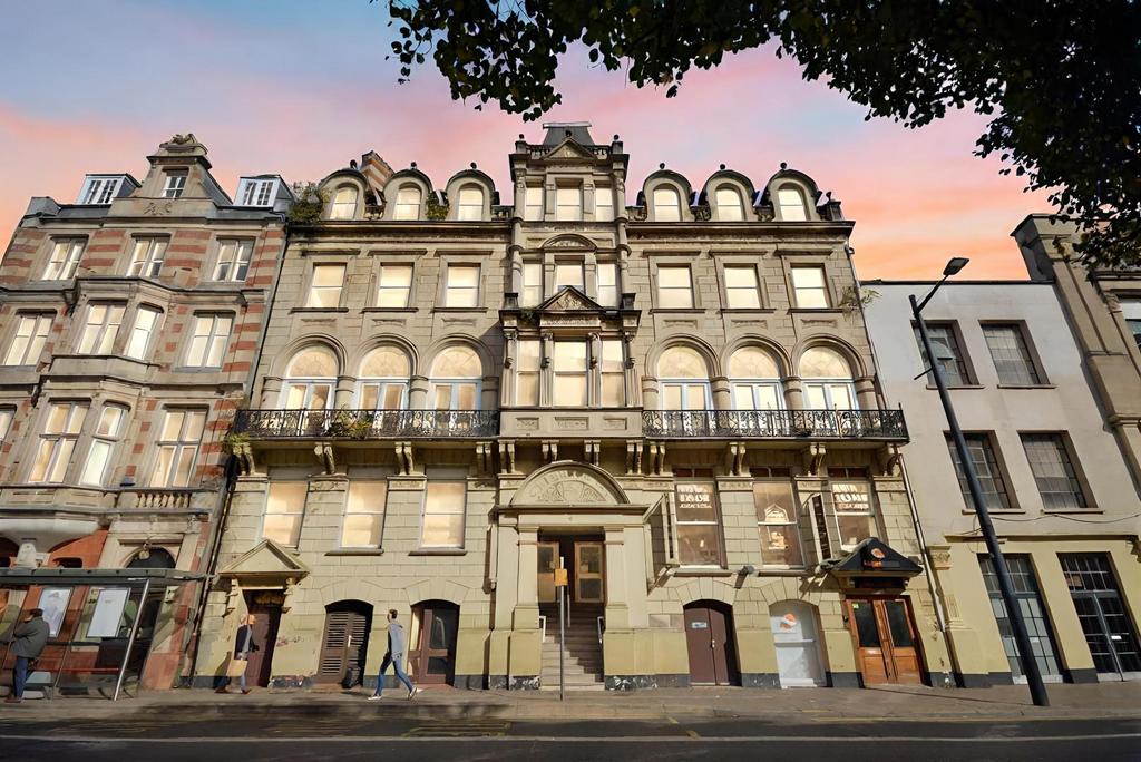 Westgate Street, Cardiff City centre 1 bed apartment for sale £135,000