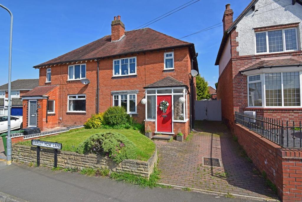 64 Barley Mow Lane, Catshill, Worcestershire, B61 0LP 3 bed semi