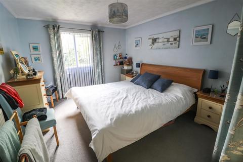 97 Milwards, Harlow, CM19 4SQ