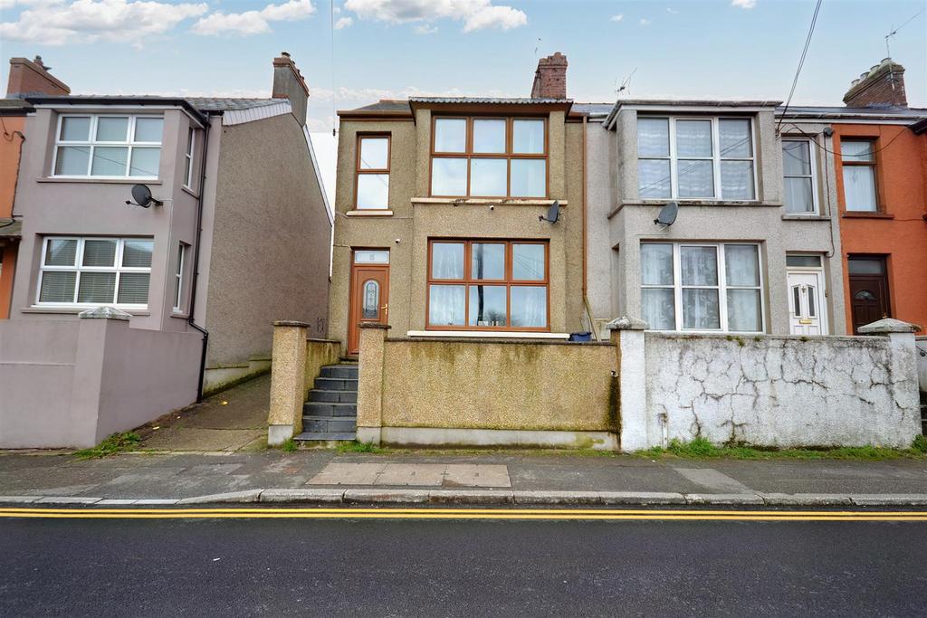 Marble Hall Road, Milford Haven 3 bed end of terrace house for sale £