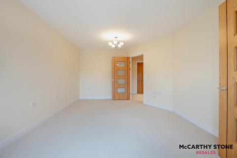 1 bedroom apartment for sale, Hillier Court, Botley Road, Romsey, Hampshire, SO51 5AB